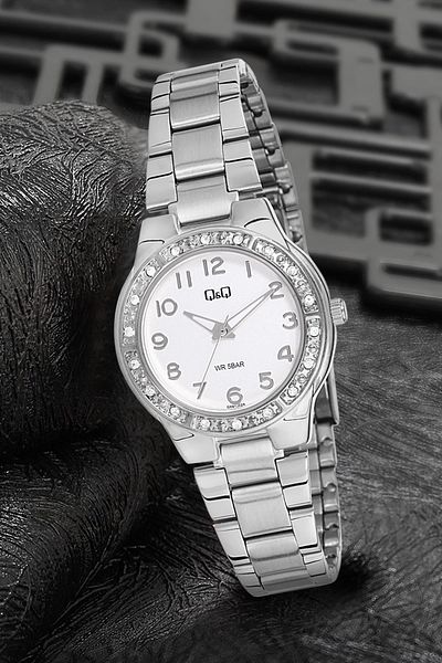 Q&Q Women's Wristwatch 3G2680