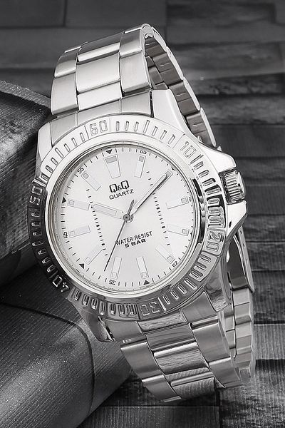 Q&Q Women's Wristwatch 3G400