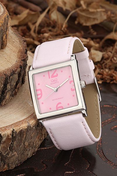 Q&Q Women's Wristwatch 3A1903