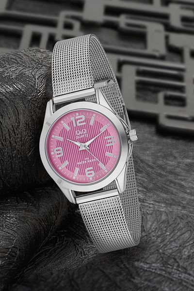 Q&Q Women's Wristwatch 3G2132