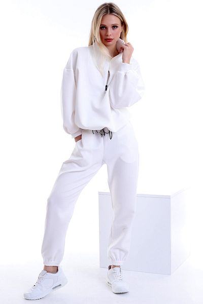Dreamlike Soft and Comfortable Sports Tracksuit Set with Zipper Stand Collar and Pockets