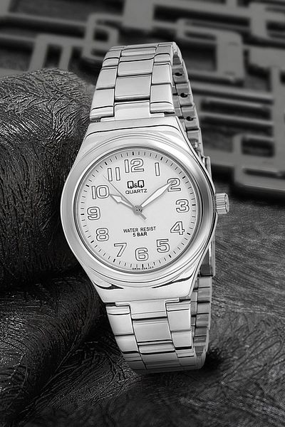 Q&Q 3g3221 Unisex Wristwatch