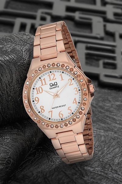 Q&Q Women's Wristwatch 3G2077