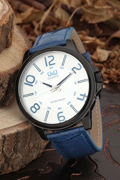 Q&Q Men's Navy Blue Wristwatch 3G1403