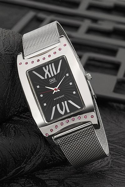 Q&Q Women's Wristwatch 3G1086