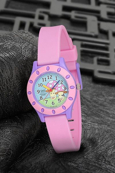 Q&Q Women's Pink Wristwatch 3g3356