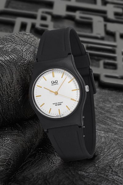 Q&Q Unisex Black Wristwatch 3g3284