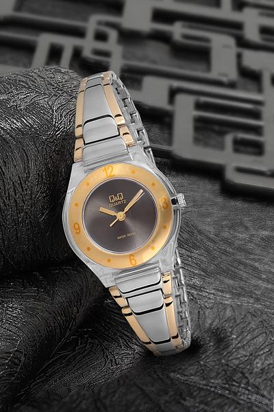 Q&Q 3g3254 Women's Wristwatch