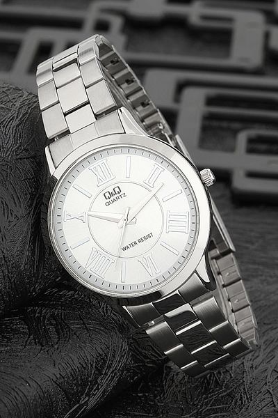 Q&Q Women's Wristwatch 3G831