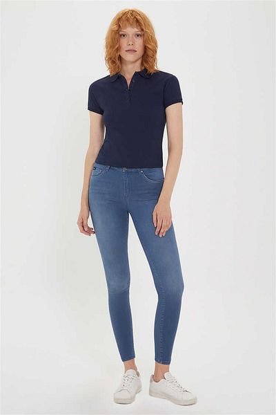 Lee Cooper بنطال جينز نسائي من Jamy Skinny Highrise Fit Jayce Smb 192 LCF121030