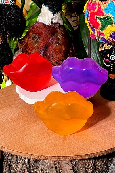 FANTASTİK SANAT ATÖLYESİ 3-Piece Figured Lip - Effective Fruit Scented Women's Bath Soap