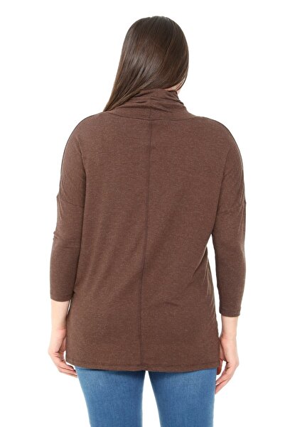 DISENTIS MODEST Μπλούζα με σκίσιμο γιακά Degaje με λεπτομέρεια από μάλλινη βισκόζη καφέ