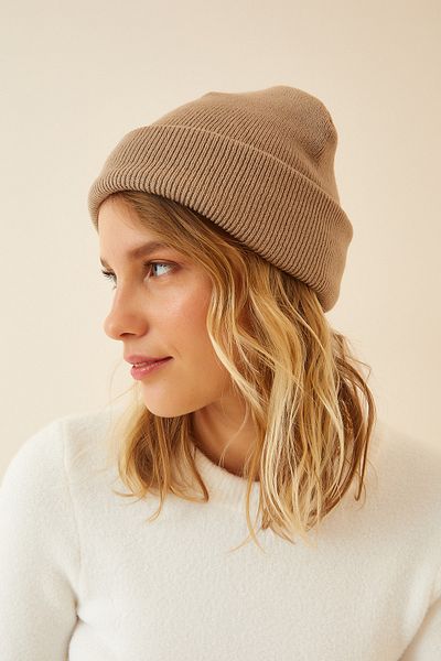 Happiness İstanbul Damen Winter Beanie aus geripptem Lycra-Strick in Sandbeige PD00010