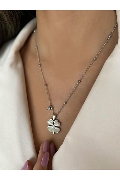 Âlâ Atelier Tarnish-Free Fade-Free Ball Chain Clover Steel Necklace Silver