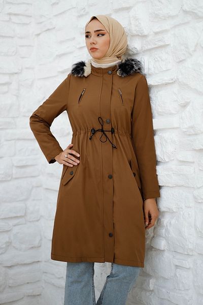 InStyle Chlupatý kabát s detailem na zip - hnědý