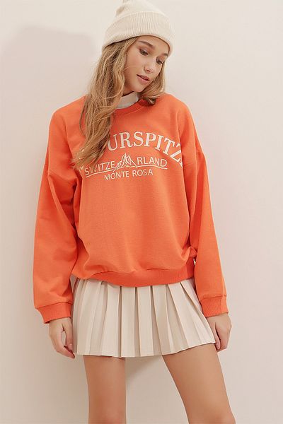 Trend Alaçatı Stili Women's Orange Crew Neck Text Printed Oversize Sweatshirt ALC-X7458