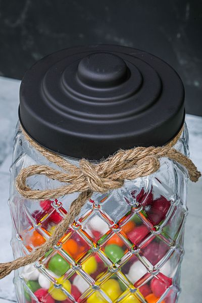 Wonder Nostalgia Series Large Size 3.5 Lt 25 cm Glass Jar with Metal Lid