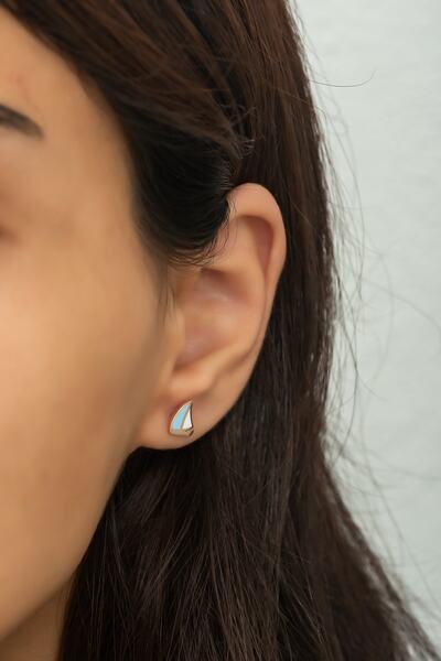 Nereze 925 Ayar Gümüş Minimal Mineli Yelken Küpe