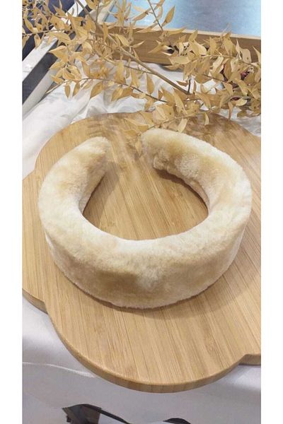 Evo Cream Color Plush Feather Crown Hair Band