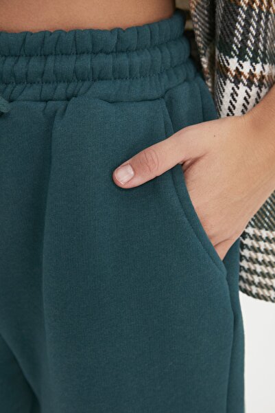 Trendyol Collection Pantaloni de trening tricotați de bază din lână groasă de ulei TWOAW22EA0468