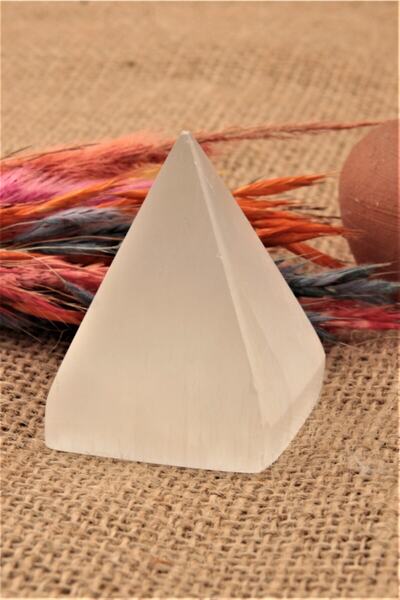 Deniz Doğaltaş Roller Sertifikalı Selenit ( Taşlar) Doğaltaş Piramit Şekil