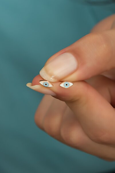 Nereze 925 Ayar Gümüş Minimal Mineli Göz Model Küpe