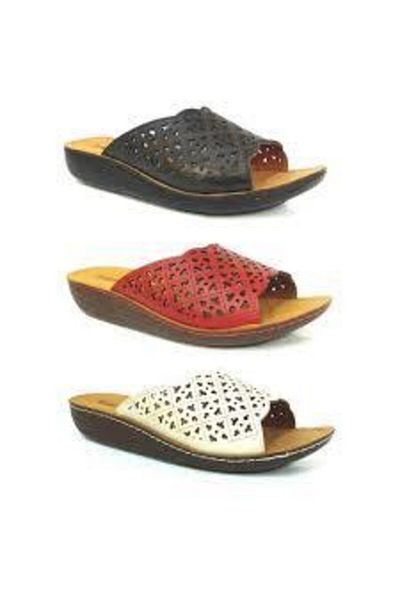 Muya Women's Cream Slippers 27156