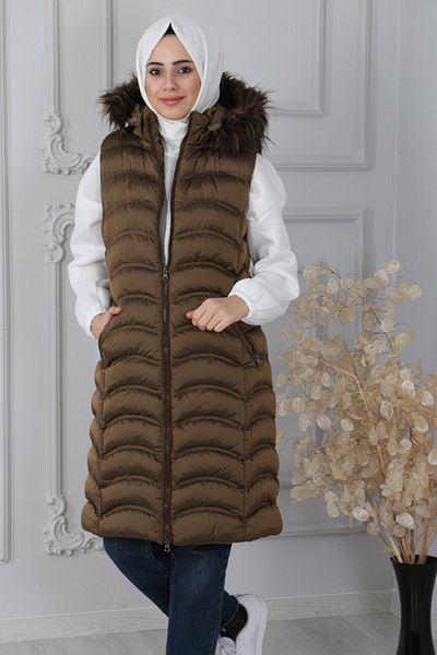 Reis Women's Green Fur Hood Puffer Vest
