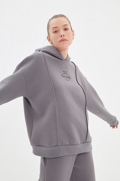 Trendyol Collection Šedá silná fleecová pletená sportovní mikina TWOAW22SW2200