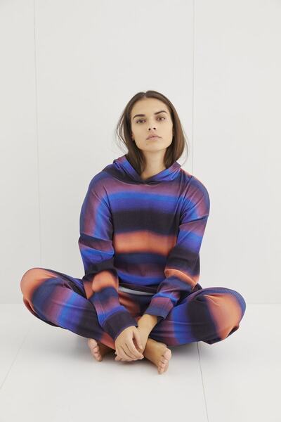 Siyah İnci Patterned Knitted Camisole Hooded Pajama Set