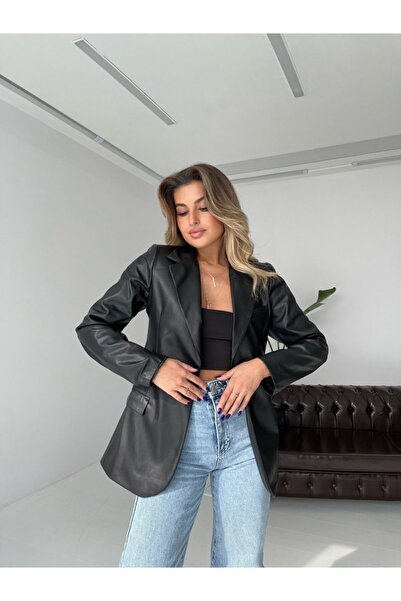 Rabia Çelik Kapaklı Cepli Siyah Deri Blazer Ceket