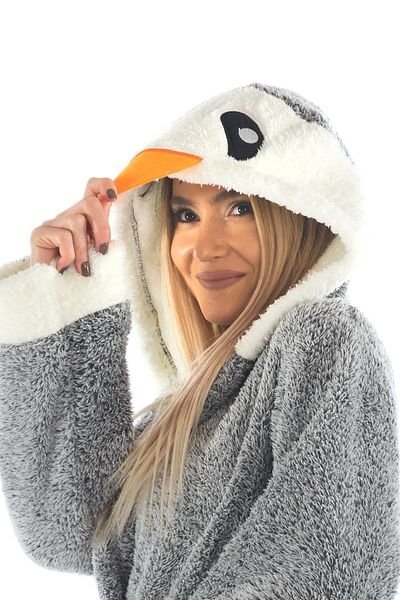 Zeynep Tekstil Penguin Embroidered Hooded Wellsoft Bathrobe
