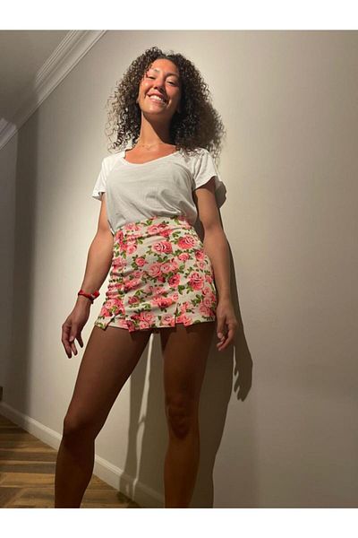 MaSoMi Fustă pantaloni scurti de damă roz cu model floral - crapaturi duble in fata