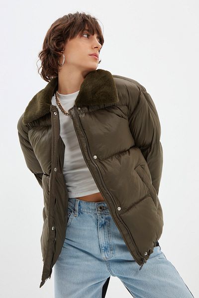 Trendyol Collection Χακί γιακά βελούδινο Λεπτομερές Puffer Jacket TWOAW22MO0003