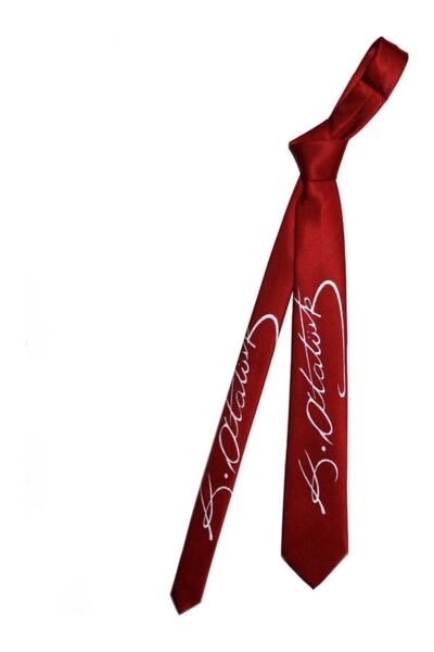 Herşey Nota Ataturk Signature Tie Red