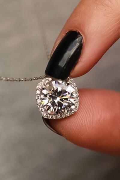 Crystal Diamond Zirconia Işıklı Kutuda 2 Carat Tektaş Kolye