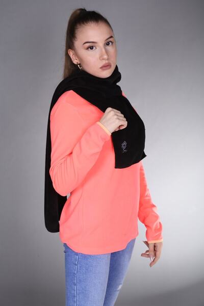 Lotto Women's Black Wool Scarf