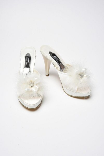 GC Women's White Furry Bridal Slippers