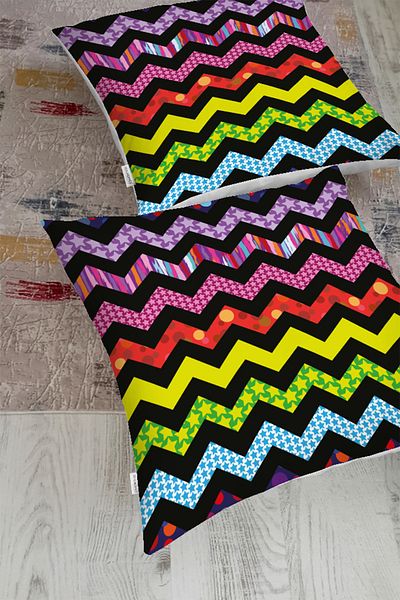 Realhomes Pernă de podea imprimată digital cu motiv în zig-zag colorat cu fundal negru