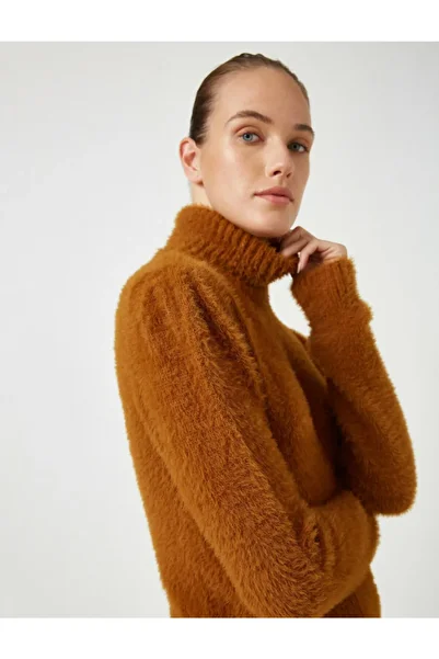 Koton Dzianinowy sweter z golfem i bufiastymi rękawami