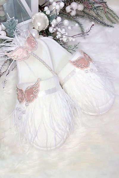 lohusahamile Stone Detailed Feathered Powder Wing Embroidered Maternity Slippers and Crown Set