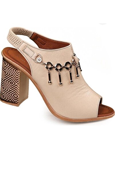 Pierre Cardin حذاء نسائي بكعب عال بيج Pc2596