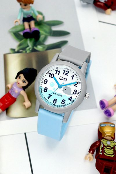 Q&Q Vs49j006y Waterproof Kids Wristwatch