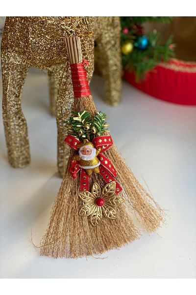 QUEEN AKSESUAR New Year Christmas Special Design Luxury Pine Tree Wall Decoration Broom Ornament Santa Claus 30 Cm