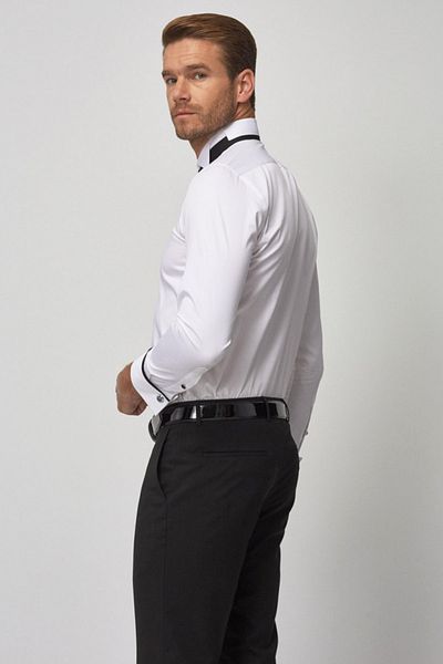 ALTINYILDIZ CLASSICS Weißes Slim-Fit Slim-Fit-Hemd für Herren mit Stehkragen aus 100 % Baumwolle ohne Muster