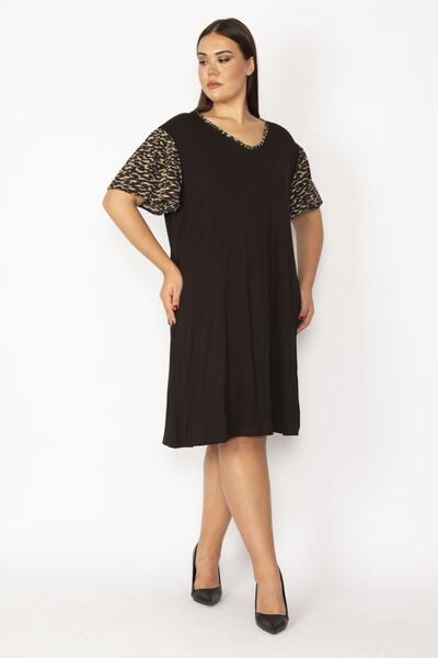 Şans Zelené šaty viskózové velikosti Plus - výstřih do V a detail vrstvy 65N3...