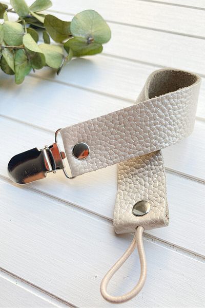 Li Puna Metallic Cream Leather Pacifier Strap - Pacifier Chain with Protected Metal Clip Lpemzk18