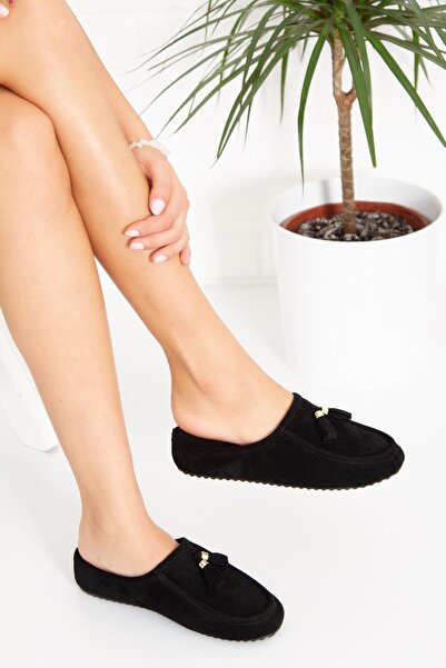 Biocomfort Women's Black Tasseled House Slippers