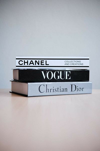 irayhomedecor 3-Piece Vogue Hat Rose Decorative Book Box