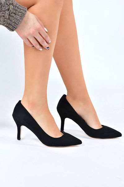 Fox Shoes Μαύρο σουέτ γυναικείο στιλέτο με λεπτό τακούνι L253970002